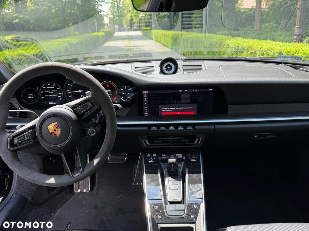 Porsche 911 Carrera S - 13