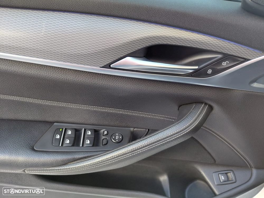 BMW 520 d Touring Aut. M Sport Edition - 8