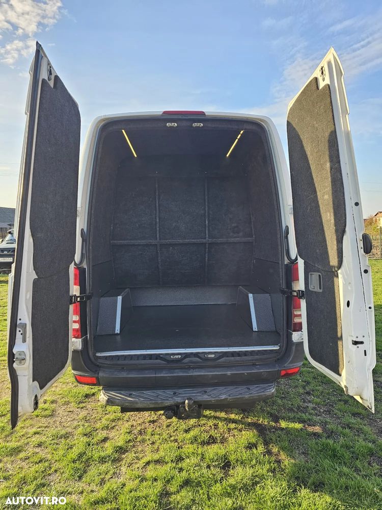 Mercedes-Benz Sprinter - 5