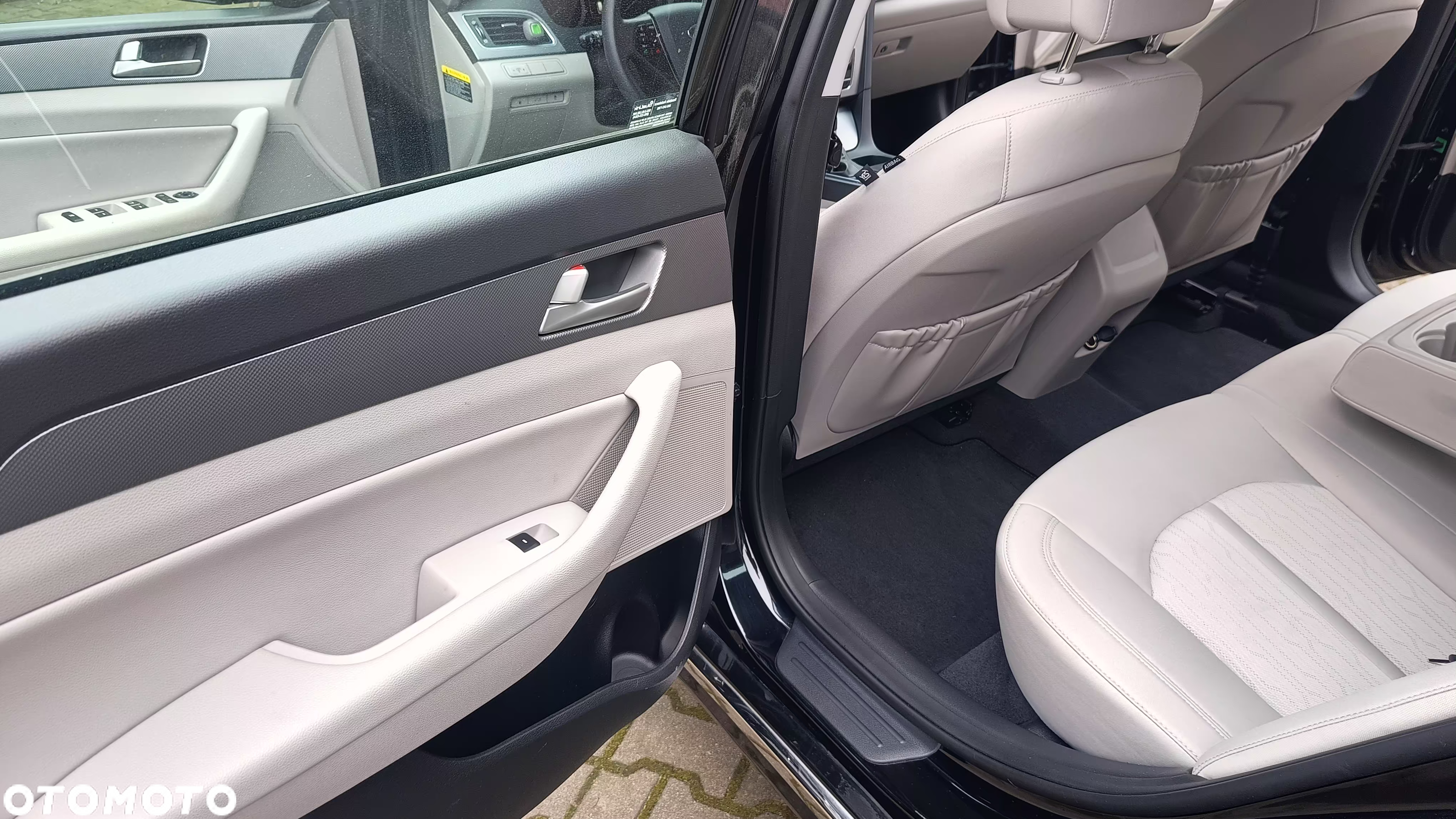 Hyundai Sonata - 17