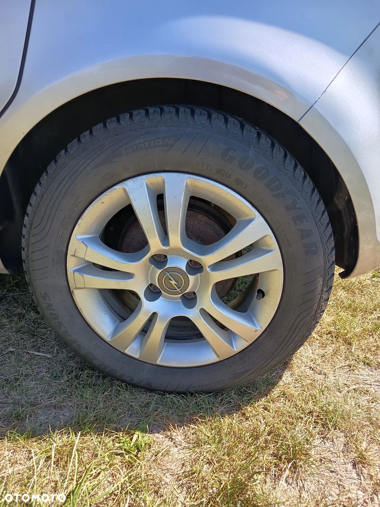 Opel Corsa - 23