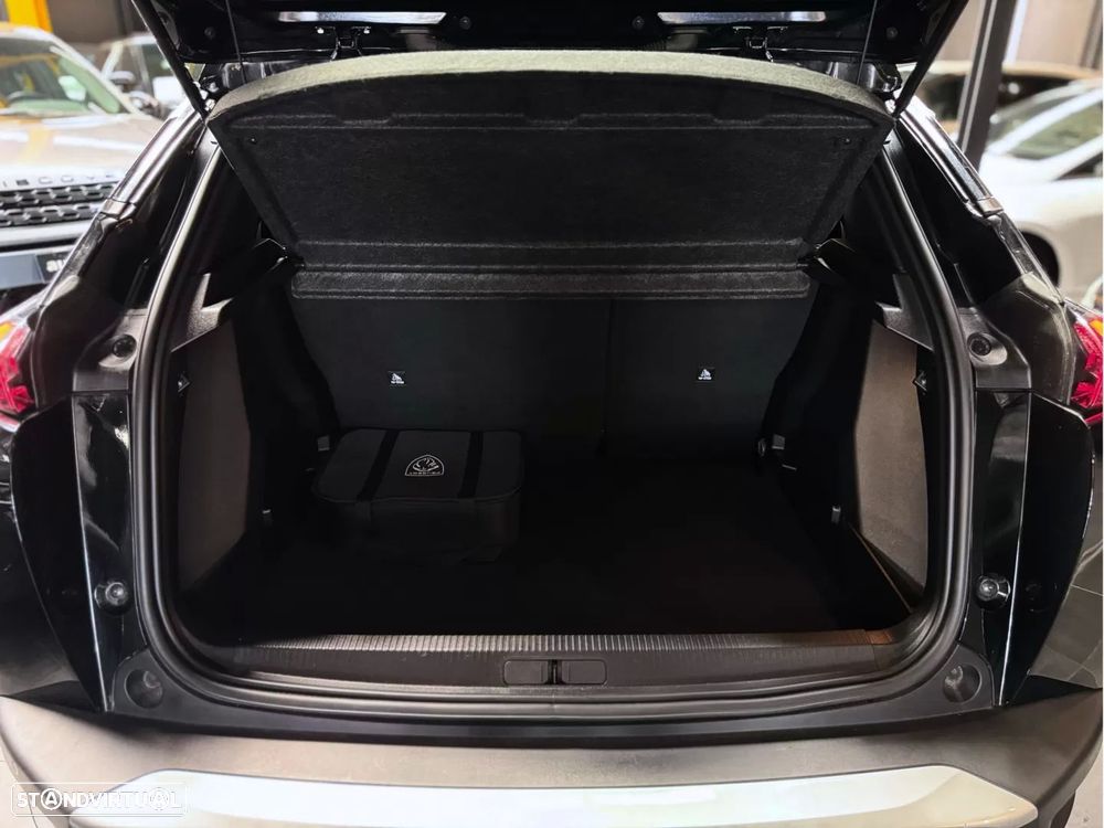 Peugeot e-2008 50 kWh Active Pack - 21