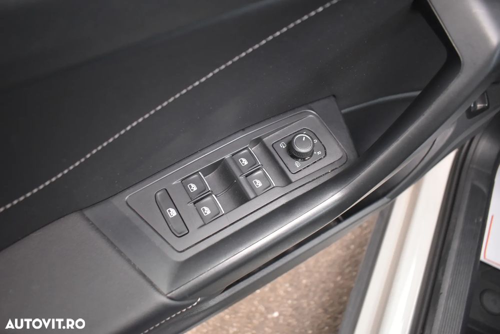 Volkswagen T-Roc 1.5 TSI DSG Style - 11