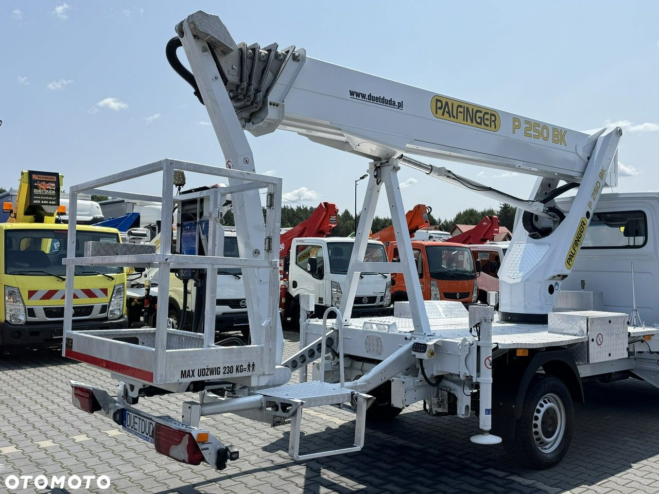 Mercedes-Benz Sprinter - 14