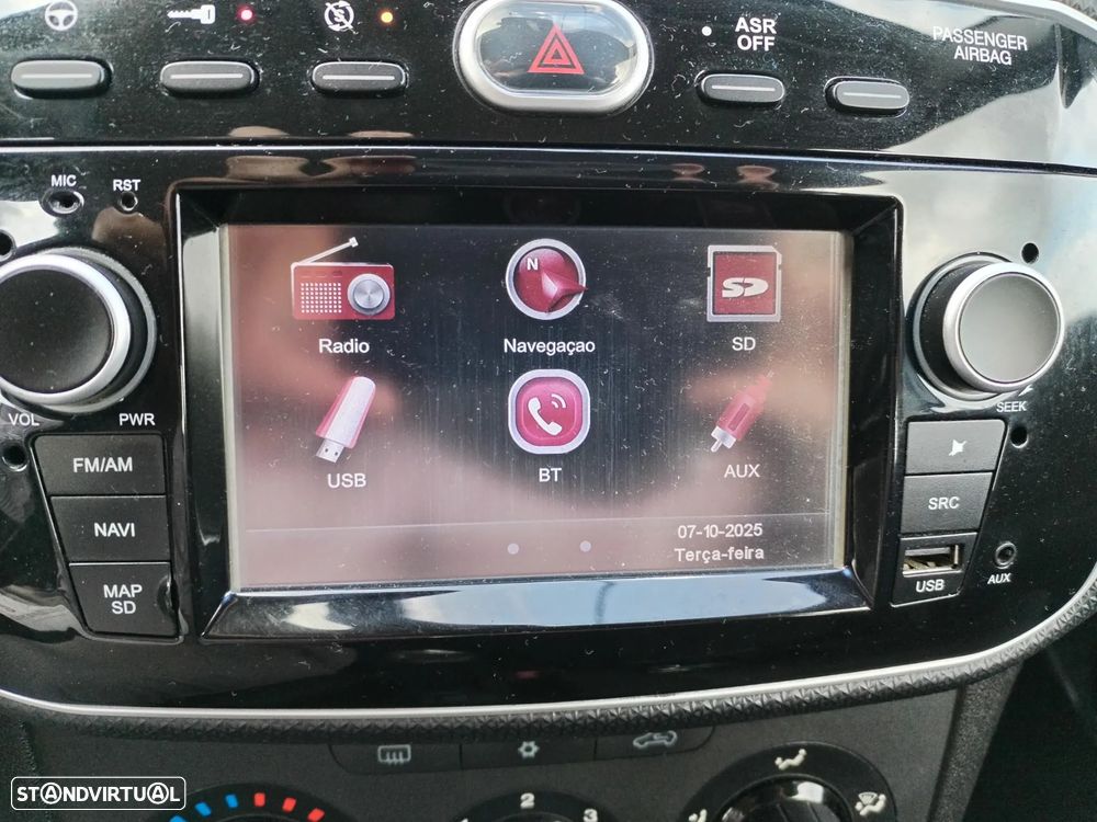 Fiat Punto 1.3 M-Jet Easy S&S - 13