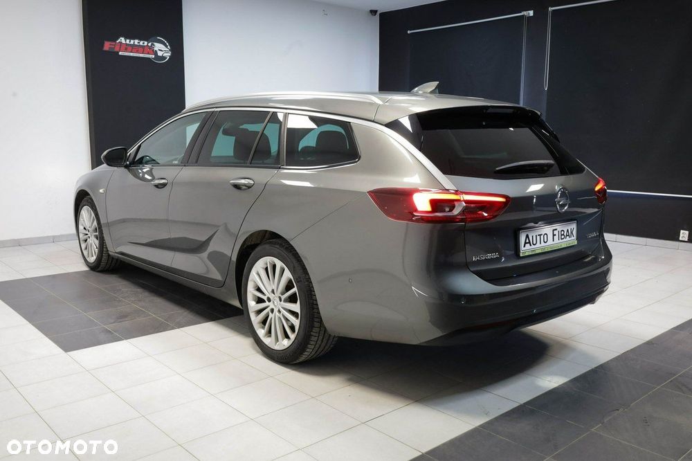 Opel Insignia - 12