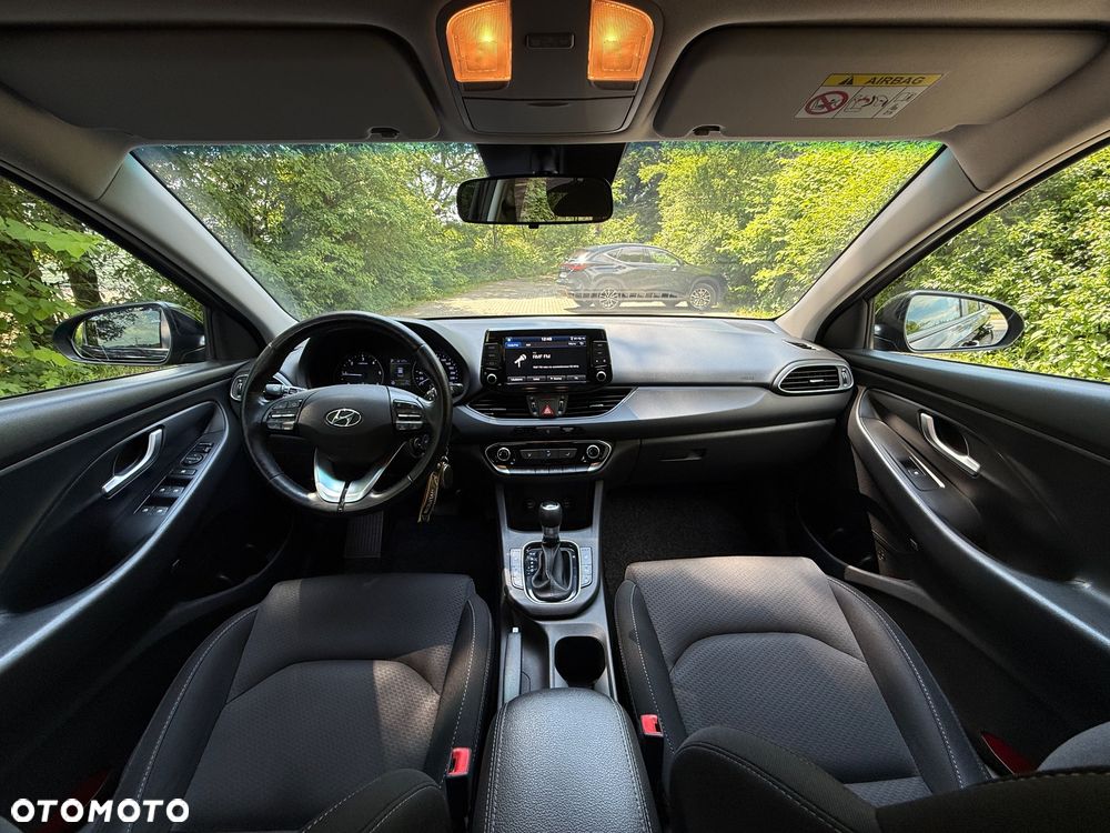 Hyundai i30 1.6 D Comfort DCT - 29