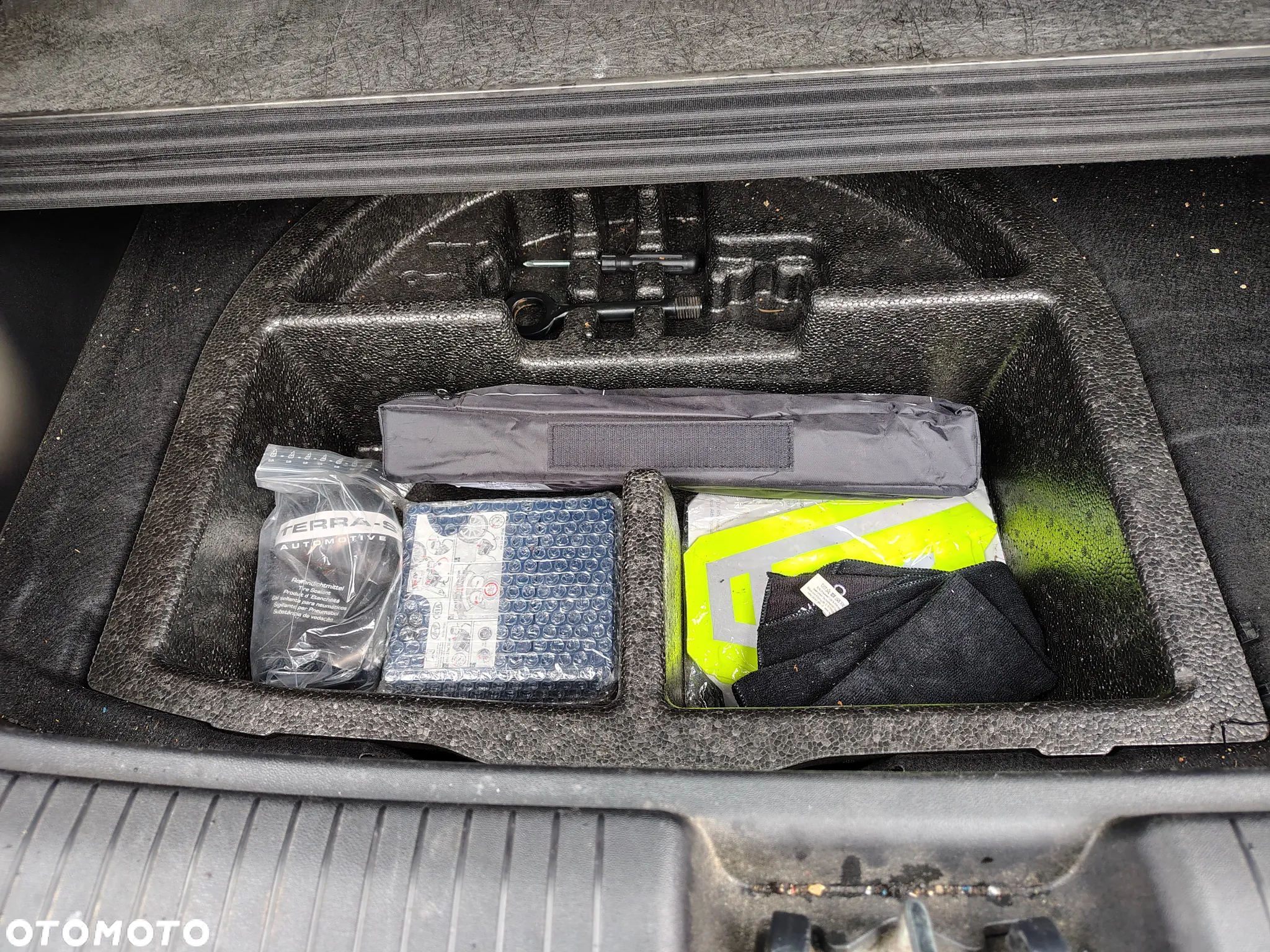 Hyundai ix20 1.4 Comfort - 24