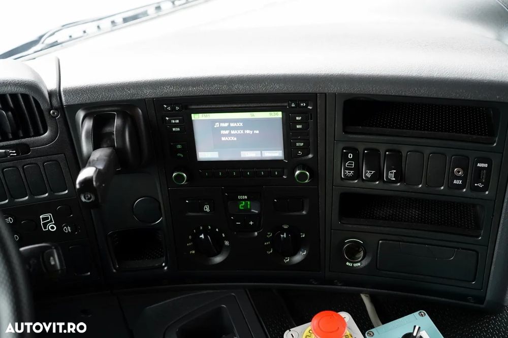 Scania P 410 / 8x4 / BASCULATOR 2 LATERAL / HIDRODOXIE LATERALĂ / BORDMATIC / OPTICRUISE / ANVELOPE 100% / EURO 6 - 31