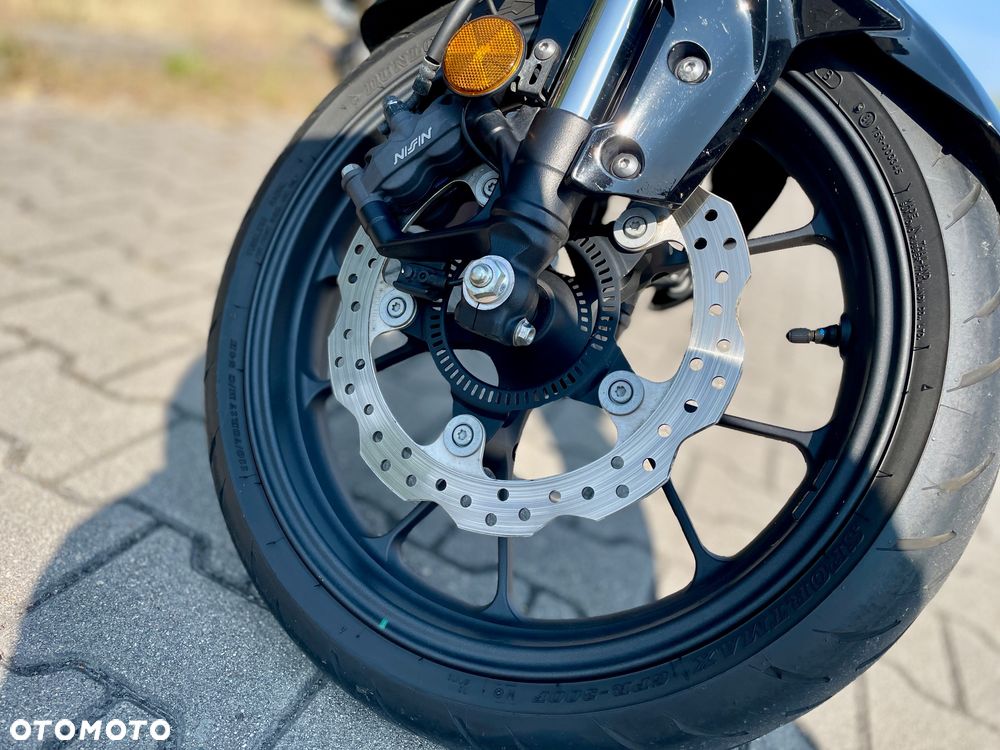 Honda CB - 11