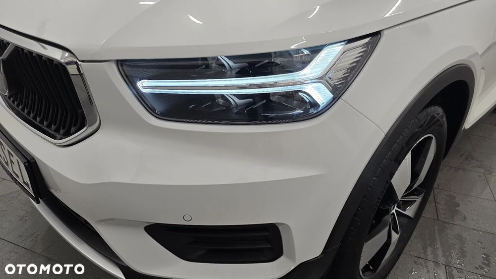 Volvo XC 40 D3 SCR R-Design - 12
