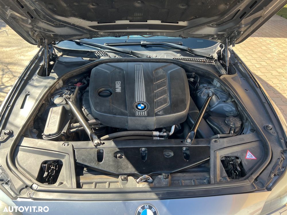 BMW Seria 5 520d Sport-Aut. - 16