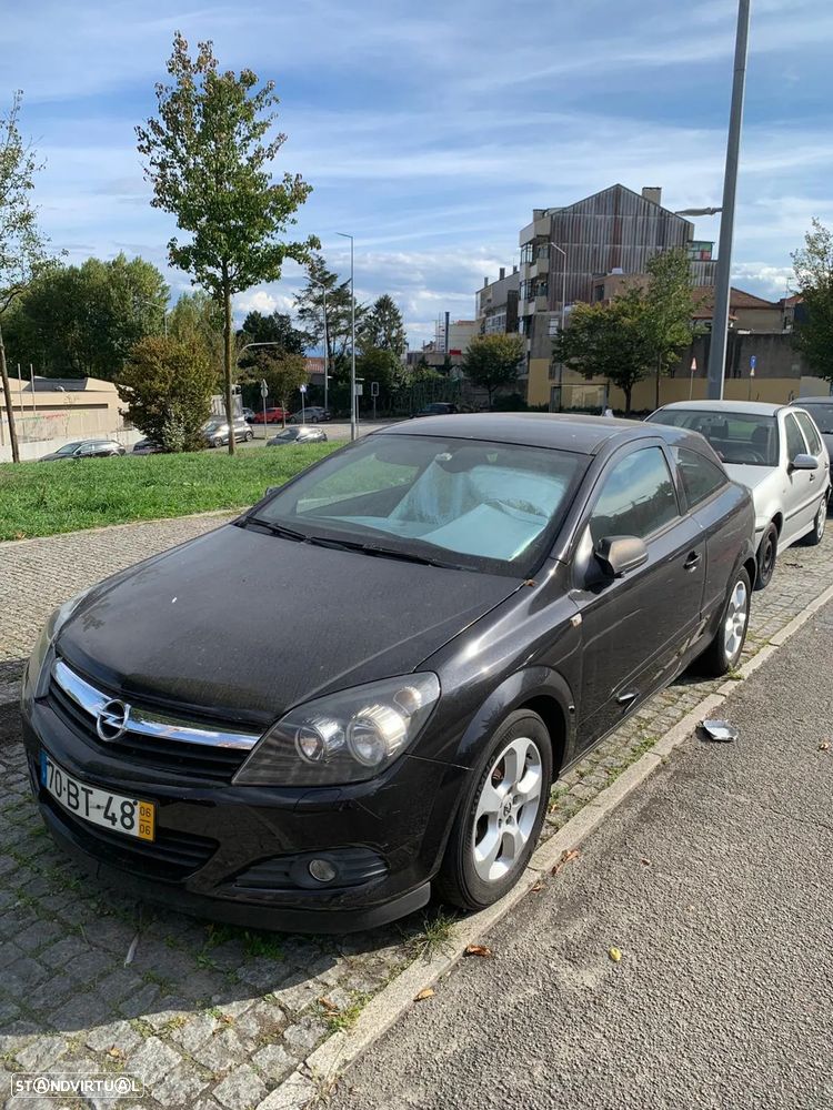 Opel Astra GTC 1.3 CDTi - 3
