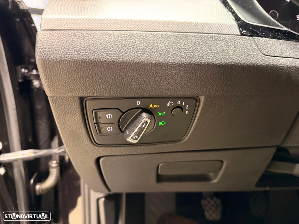 VW Passat Variant 1.6 TDI BlueMotion - 29