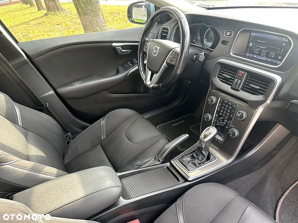 Volvo V40 D3 Momentum - 16