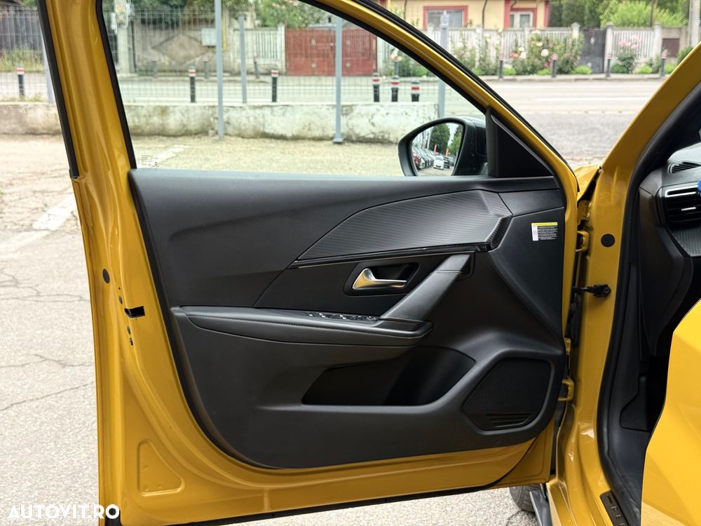 Peugeot 208 PureTech 130 EAT8 GT Pack - 35