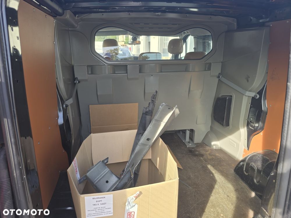 Opel Vivaro - 22