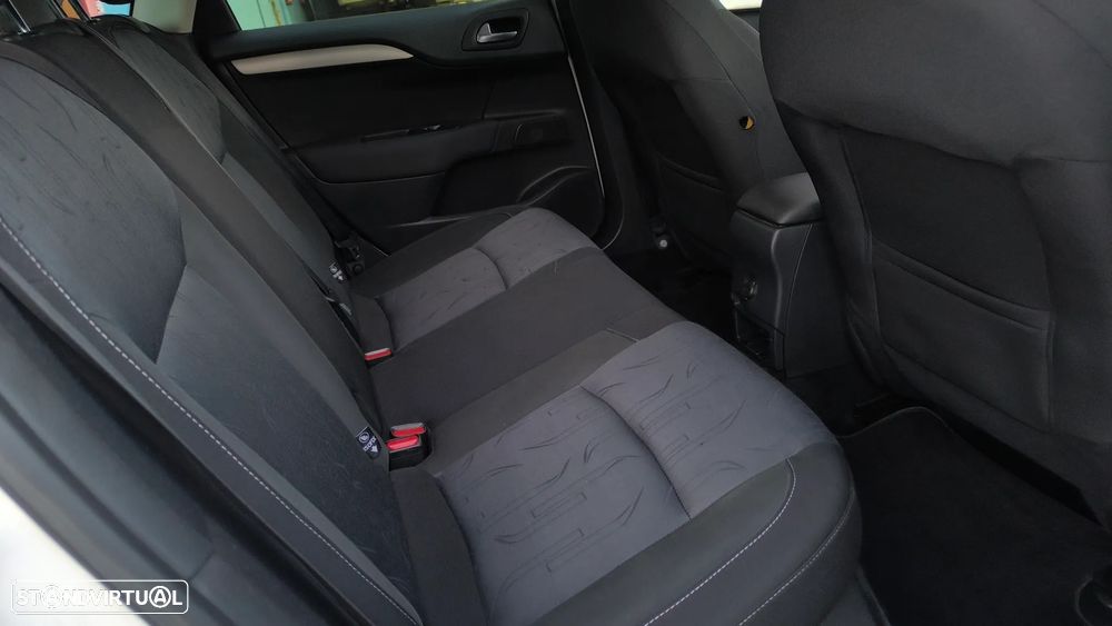 Citroën C4 1.6 e-HDi Exclusive J17 CMP6 - 10