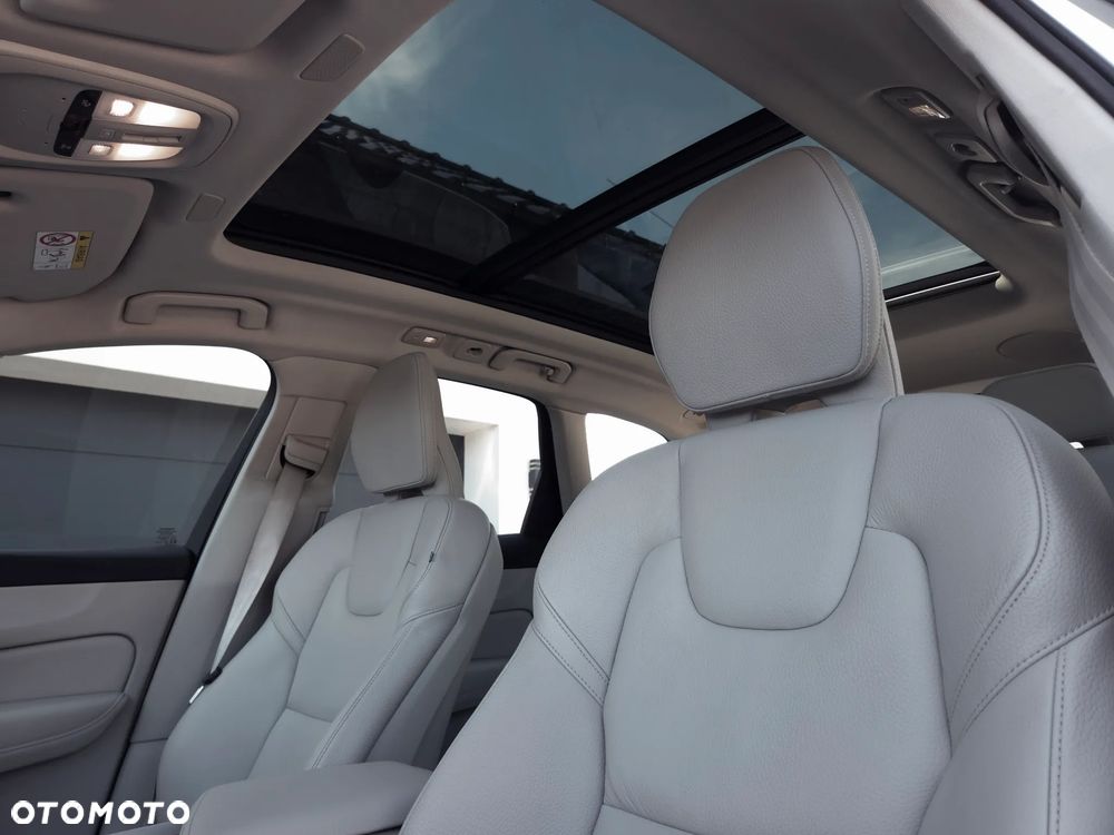 Volvo XC 60 B4 D AWD Inscription - 2