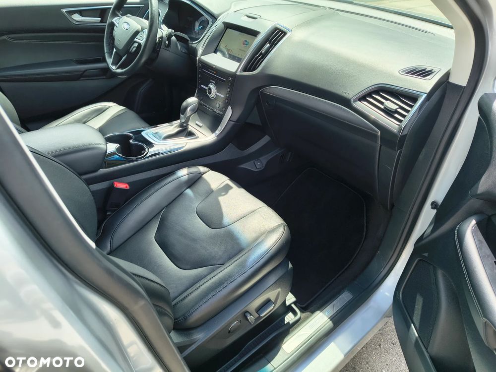 Ford Edge - 10