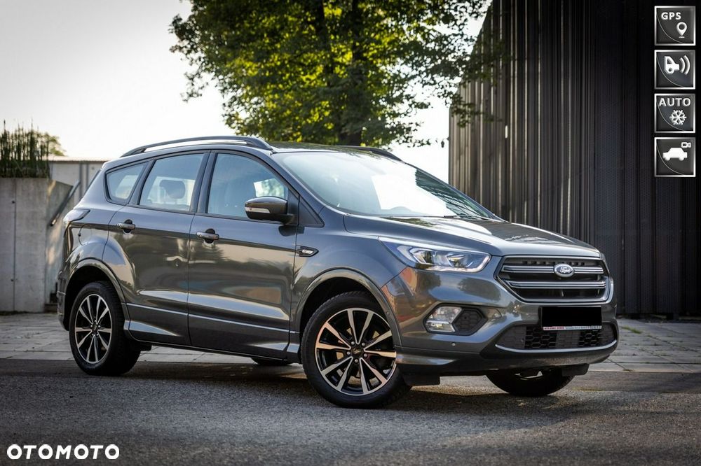 Ford Kuga 1.5 EcoBoost 2x4 Titanium - 2