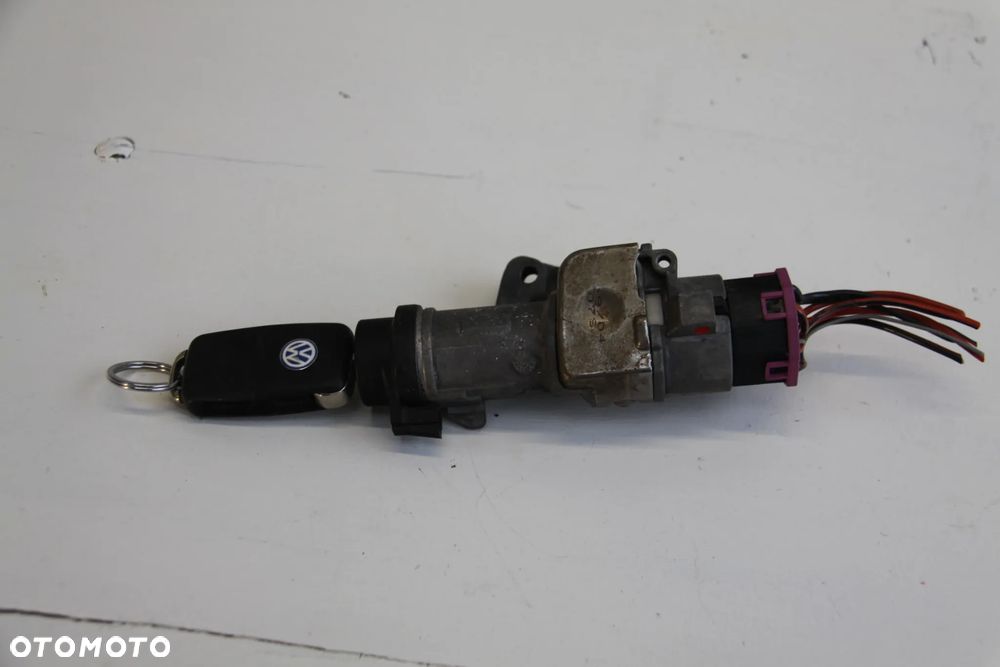 VW Polo IV 4 9N Stacyjka Kluczyk 4B0905851G - 3