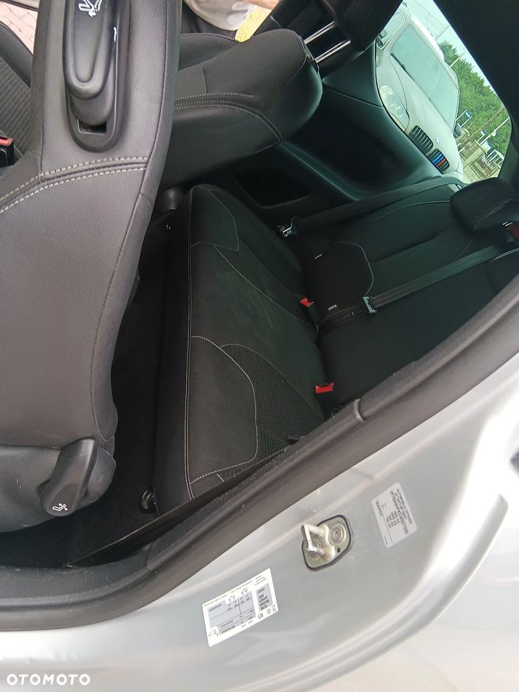Citroën DS3 HDi 90 FAP SoChic - 9