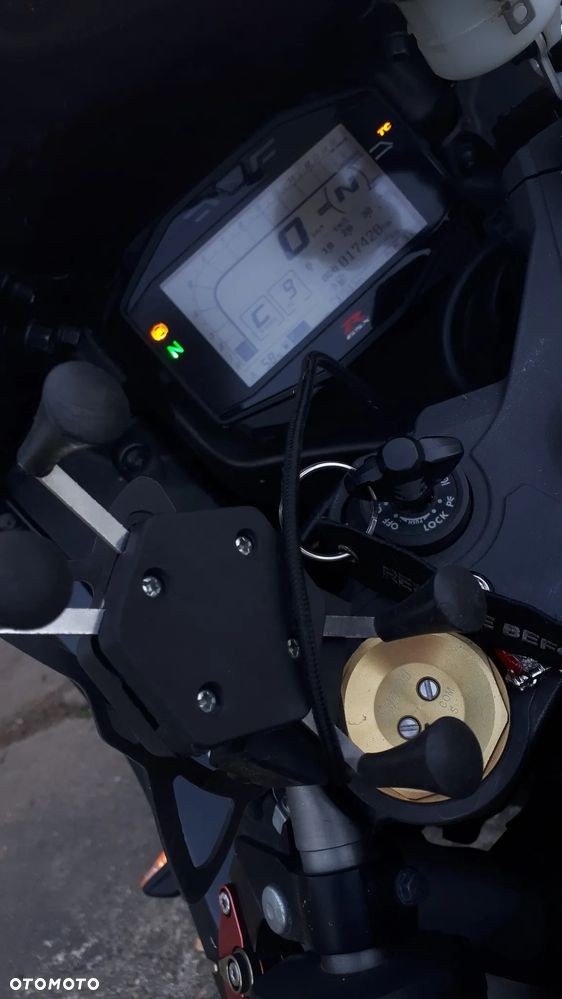 Suzuki GSX-R - 7