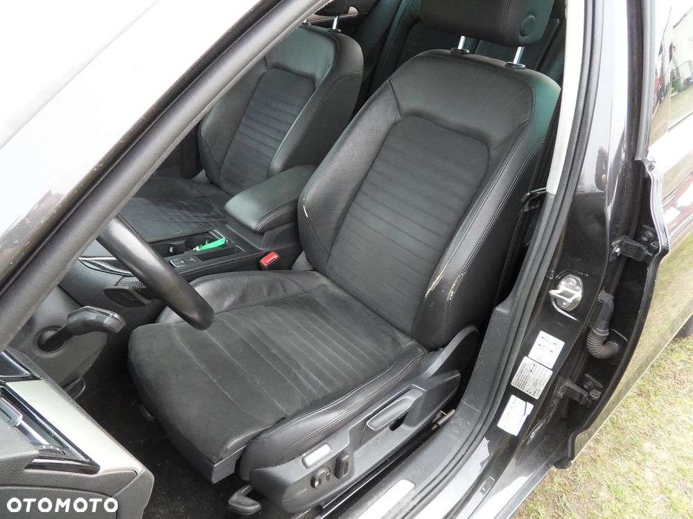 Volkswagen Passat 2.0 TDI SCR (BlueMotion Tech) 4Mot DSG Highline - 17