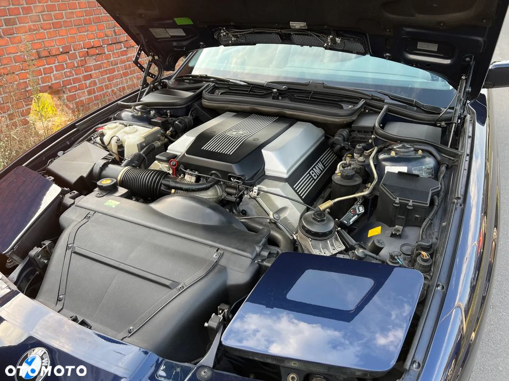 BMW Seria 8 840 Ci - 13