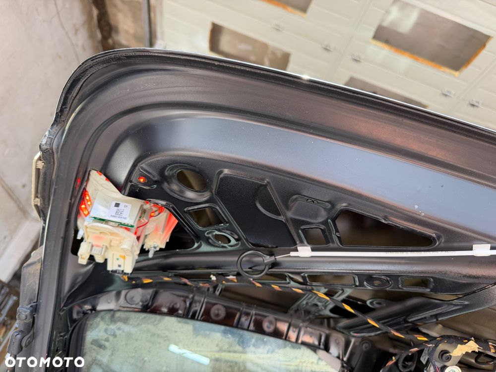 Klapa bagażnika e91 lift lci 668 Schwarz 2 II do założenia pod kolor ! - 10