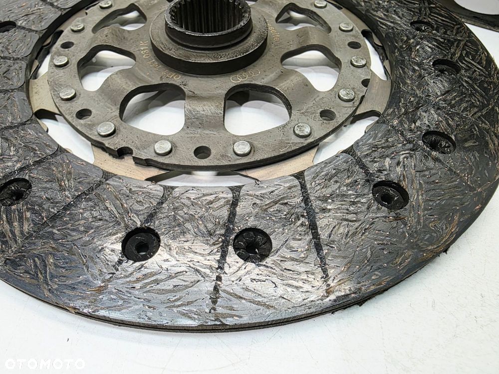 KOŁO DWUMASOWE SPRZĘGŁO AUDI A4 B8 A5 A6 C7 2.0 TDI TFSI 0B2105266L 1/26 - 6