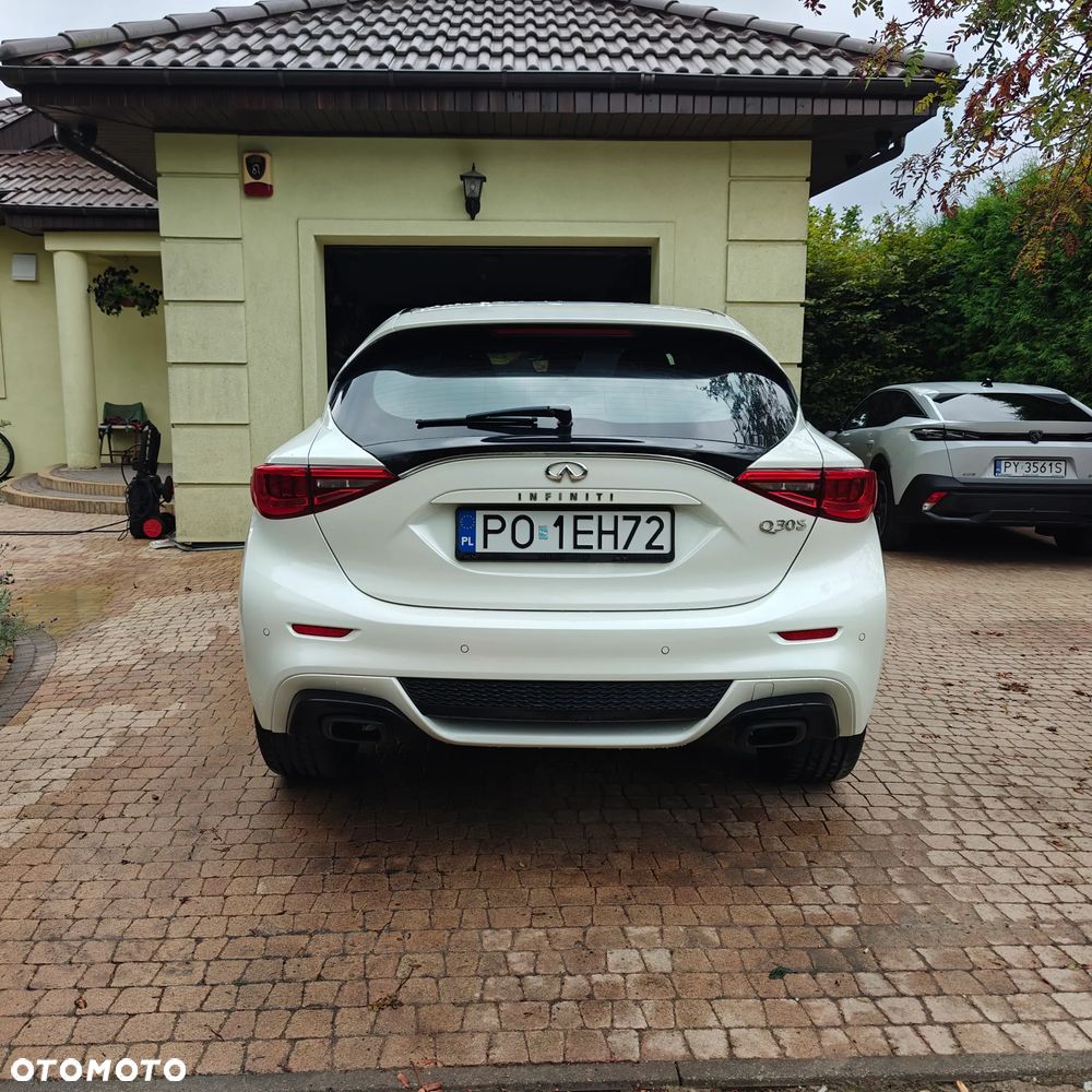 Infiniti Q30 1.6t Sport Tech 7DCT - 7