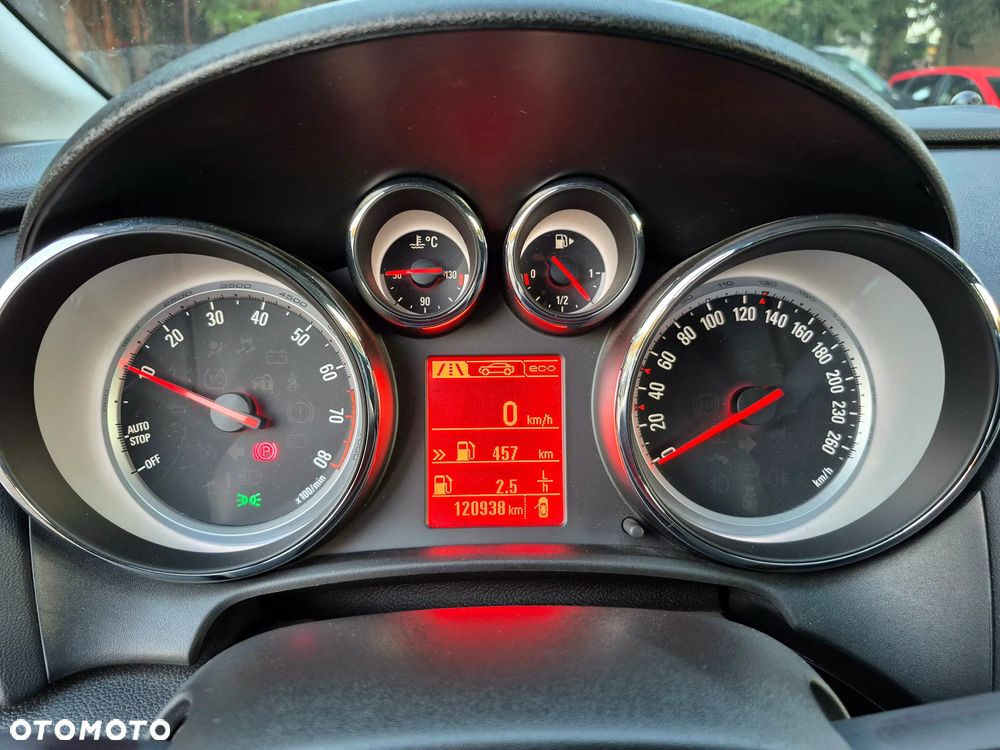 Opel Astra 1.4 Turbo 150 Jahre - 22