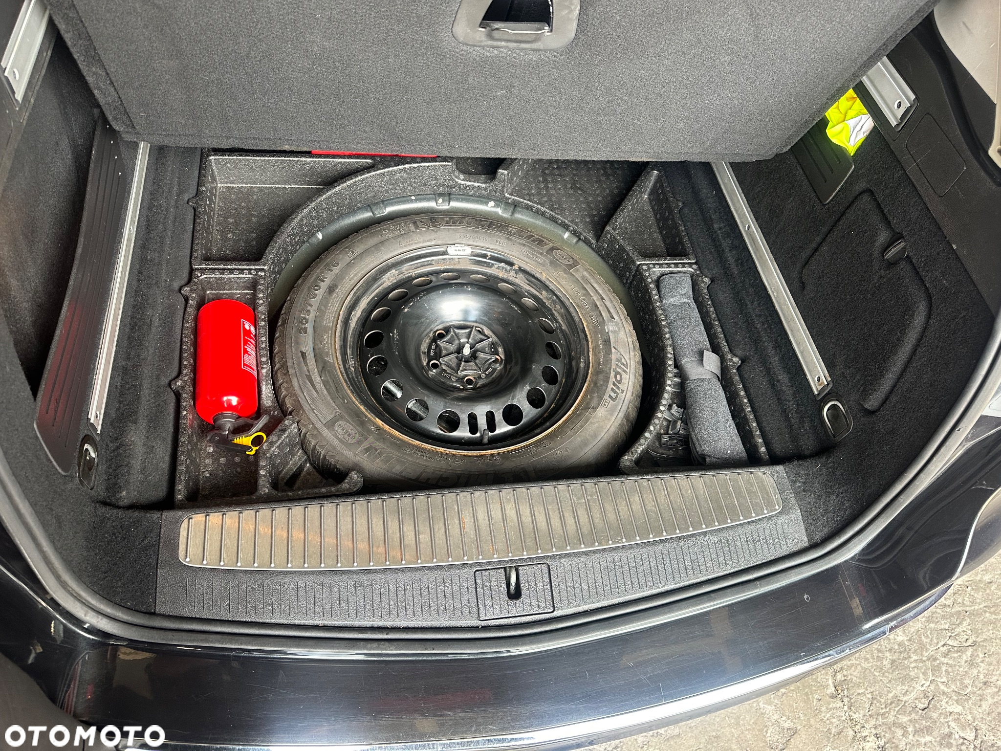 Opel Astra IV 2.0 CDTI Sport - 27