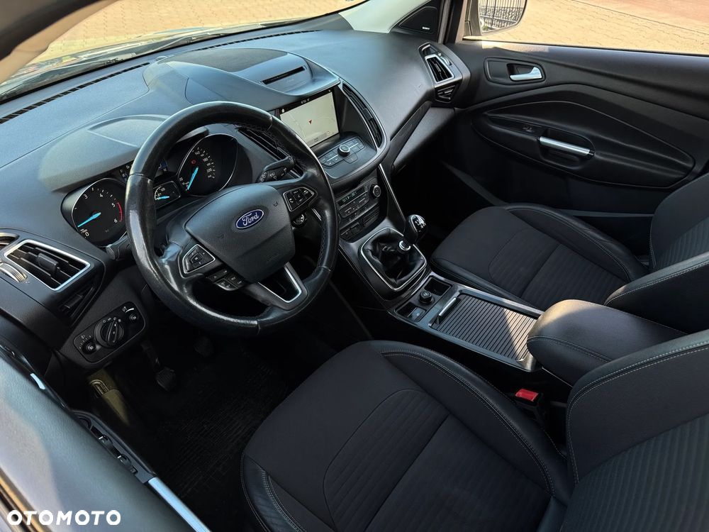 Ford Kuga 2.0 TDCi 4x4 Titanium - 5