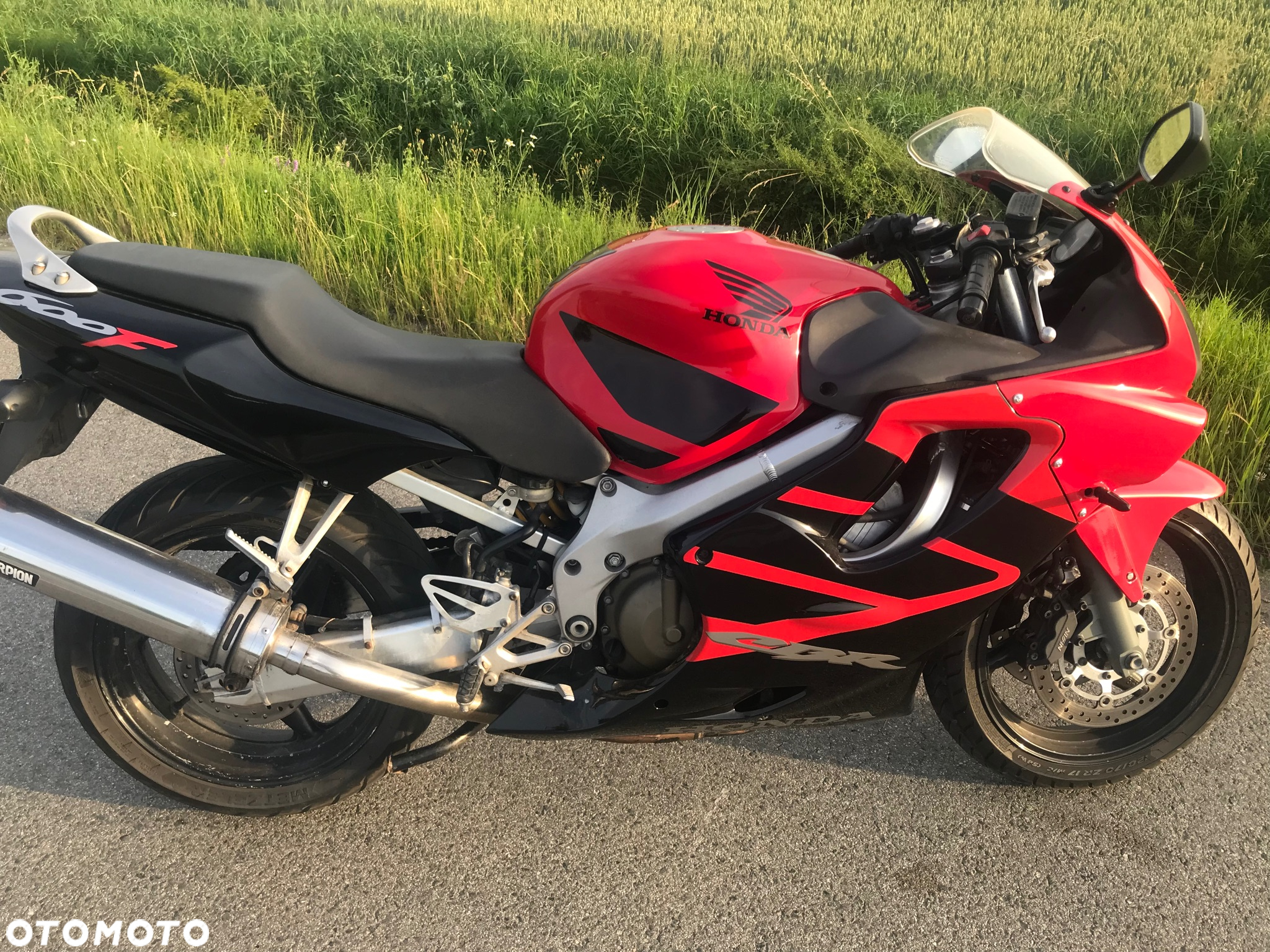 Honda CBR - 12