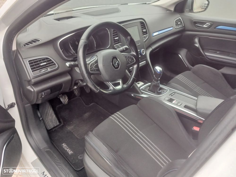 Renault Mégane Sport Tourer 1.5 dCi GT Line J18 - 15