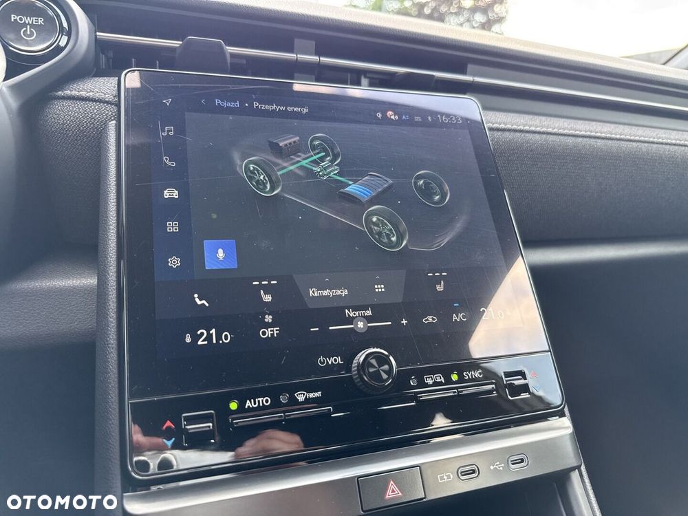 Lexus LBX 1.5 Hybrid - 22