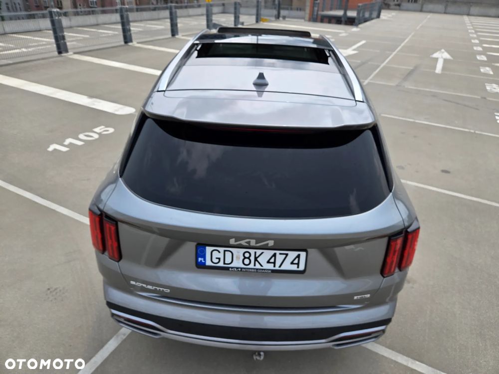Kia Sorento - 9