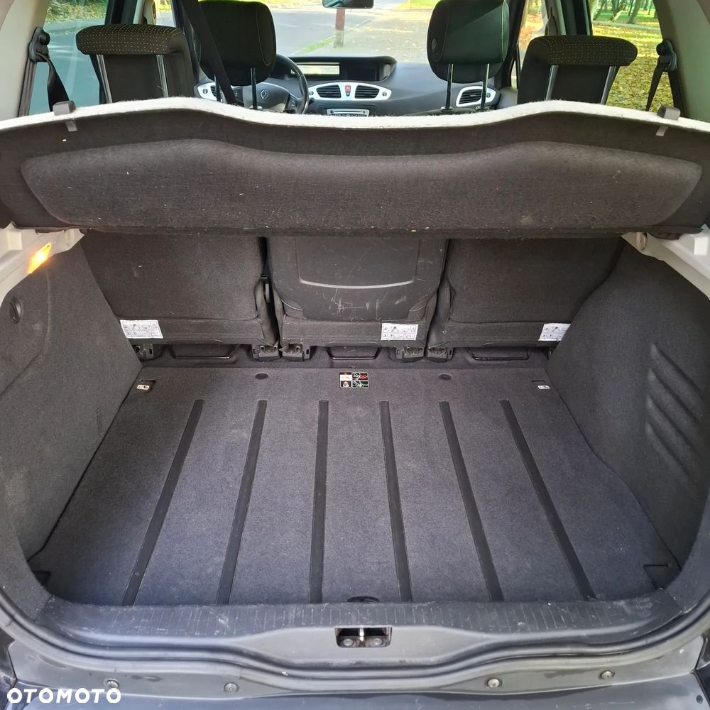 Renault Scenic - 19