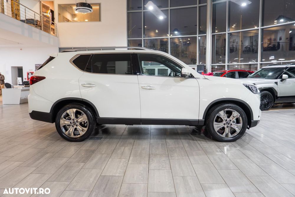 SsangYong REXTON 2.2 Diesel 4WD Aut. Black - 8