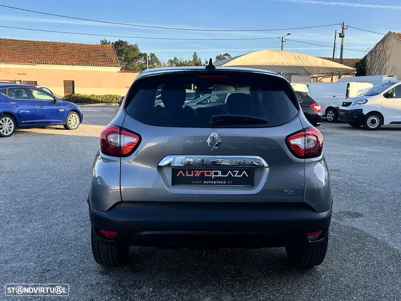 Renault Captur 1.2 TCe Exclusive EDC - 6