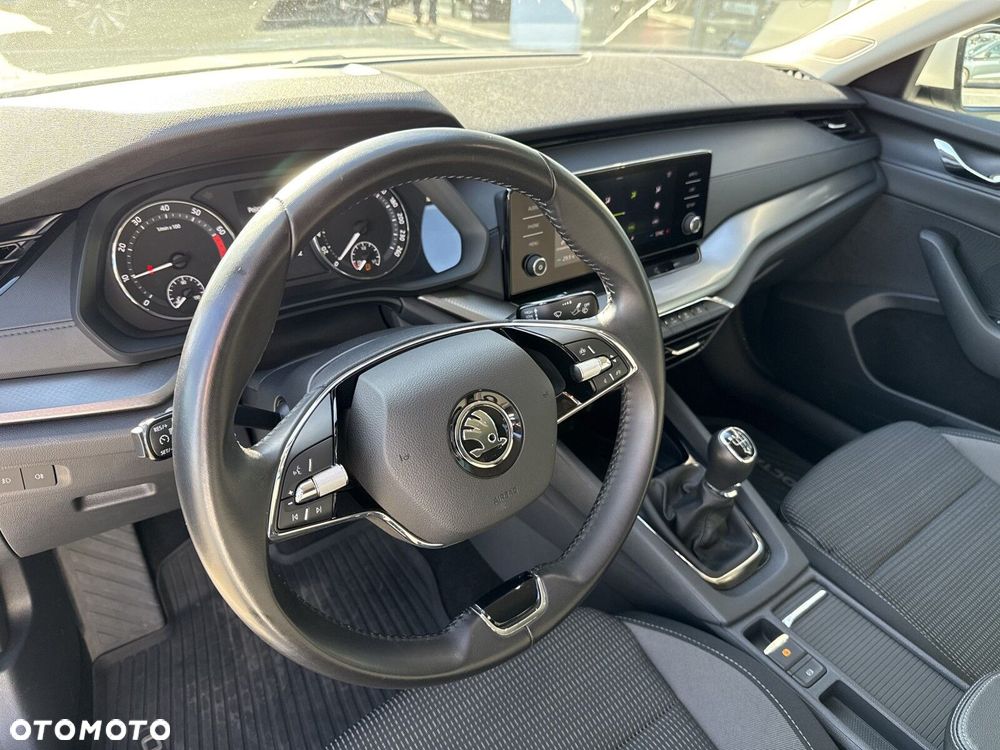 Skoda Octavia 1.5 TSI ACT Ambition - 9