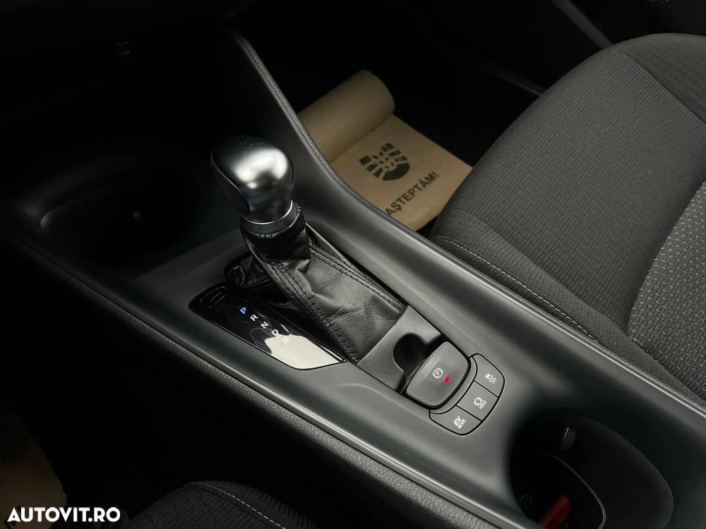 Toyota C-HR 1.8 HSD 4x2 CVT C-ult - 25