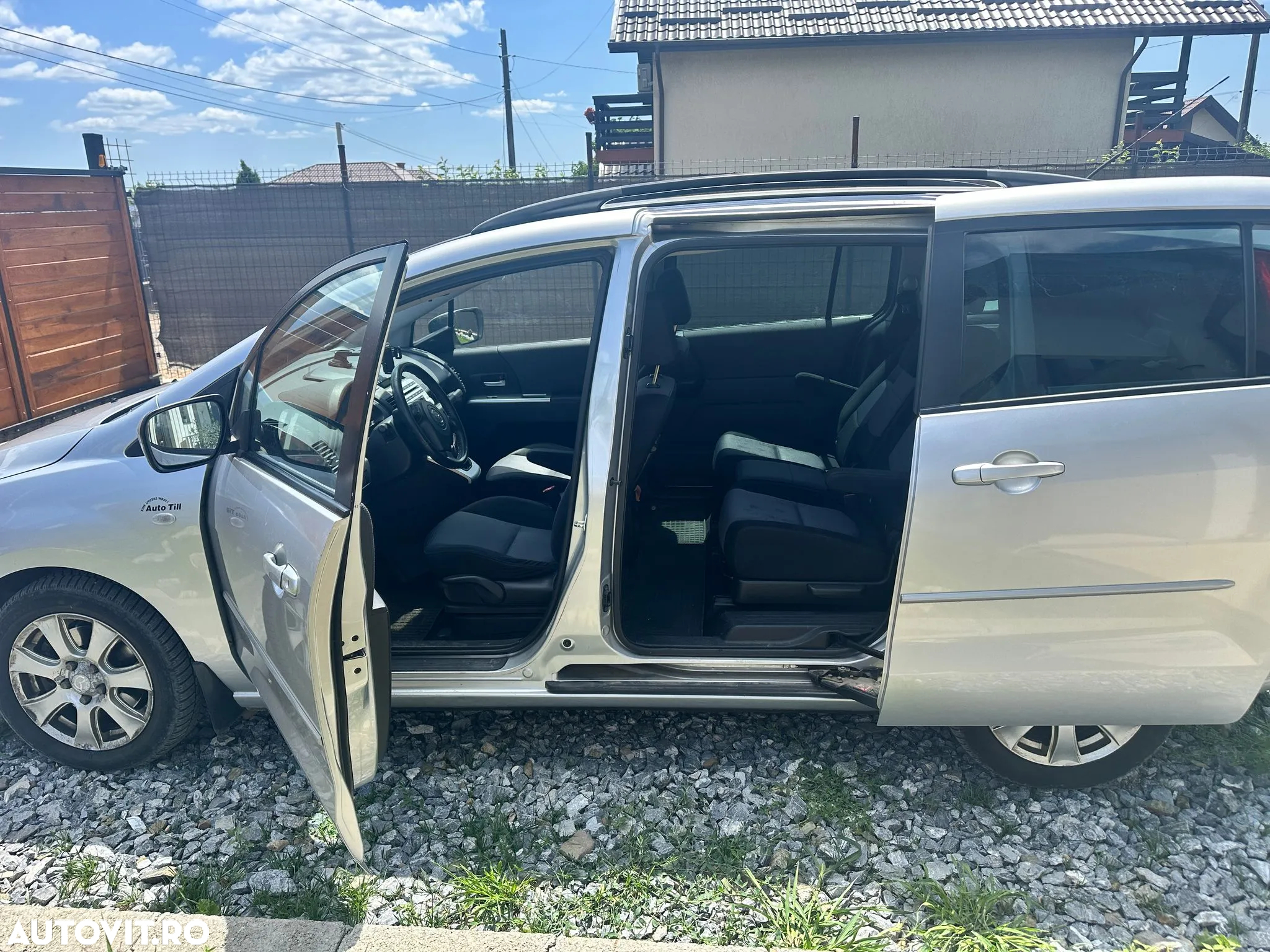 Mazda 5 - 6