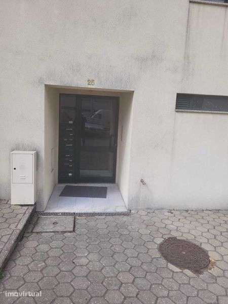Arrenda-se Apartamento T3 a 700 mts da CESPU, Gandra, Paredes - Grande imagem: 2/12