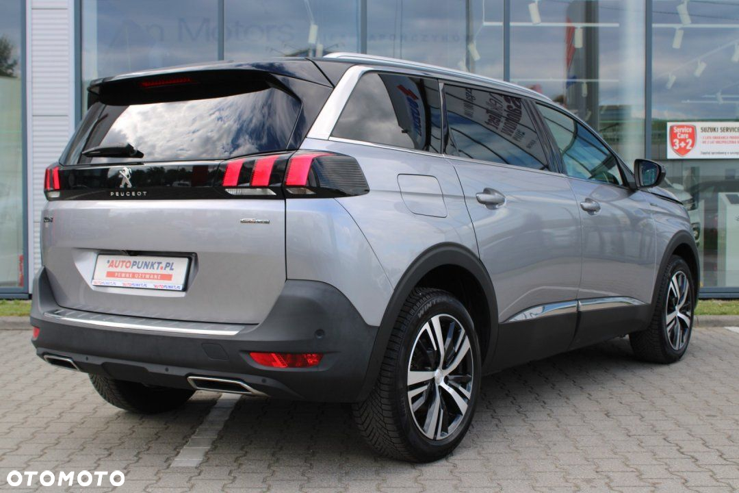 Peugeot 5008 - 5