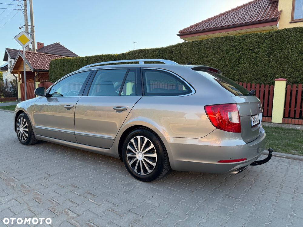 Skoda Superb 2.0 TDI 4x4 Exclusive - 19