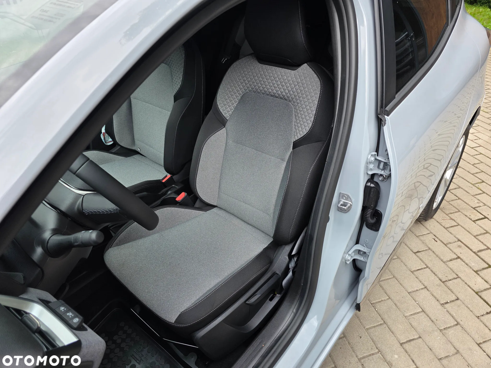 Renault Clio 1.0 TCe Evolution - 18